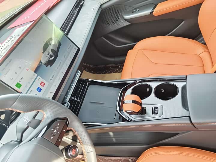 Фото 5 - Changan UNI-V