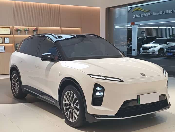 Фото 3 - Nio ES6