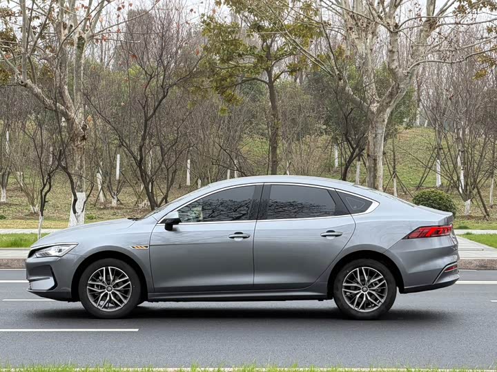 Фото 4 - BYD Qin Plus