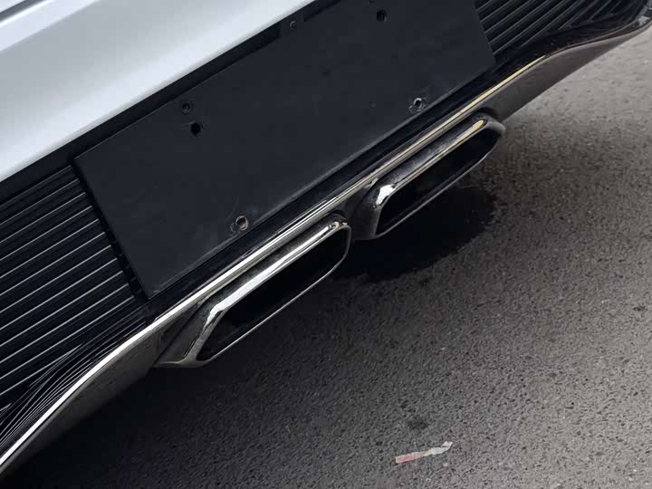 Фото 3 - Hongqi H6