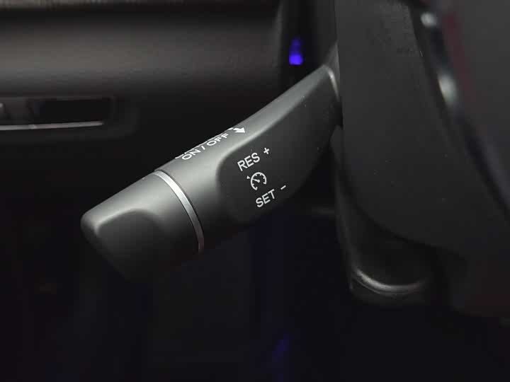 Фото 6 - Hongqi H6