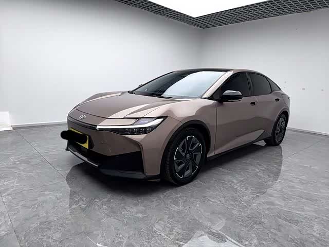 Photo 1 - Toyota bZ3