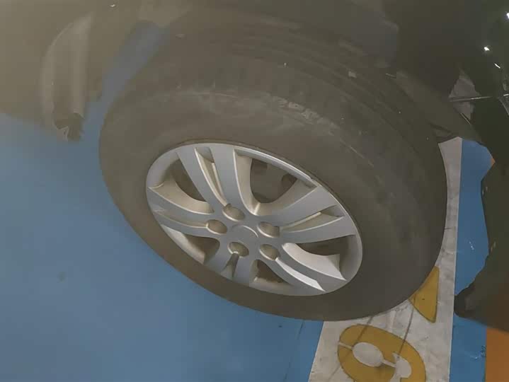 Photo 6 - Dongfeng Forthing Lingzhi M5