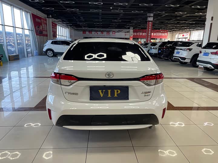 Фото 5 - Toyota Levin