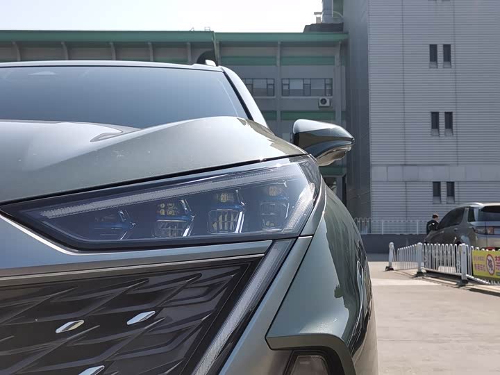 Фото 4 - Roewe RX9