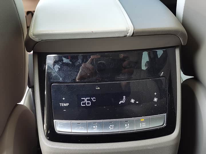 Фото 8 - Roewe RX9