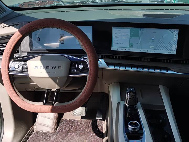 Фото 9 - Roewe RX9