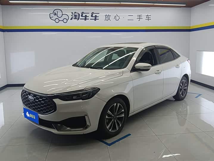 Фото 1 - Ford Escort