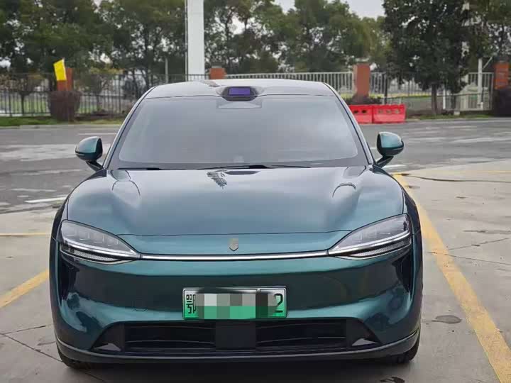 Фото 2 - Luxeed R7