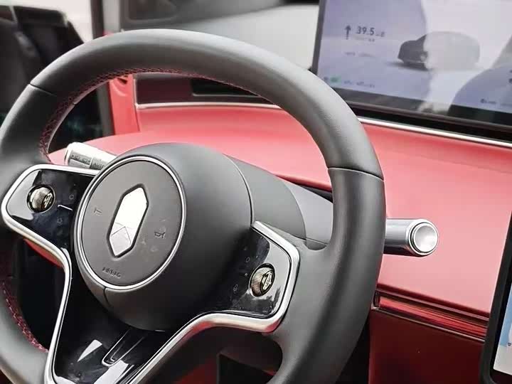 Фото 7 - Luxeed R7