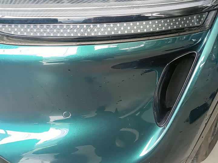 Фото 9 - Luxeed R7