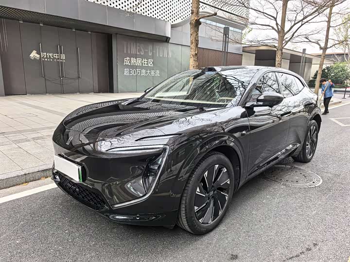 Фото 1 - Avatr 07