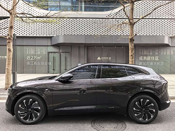 Фото 4 - Avatr 07