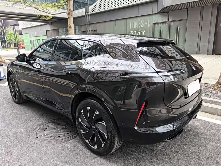 Фото 8 - Avatr 07