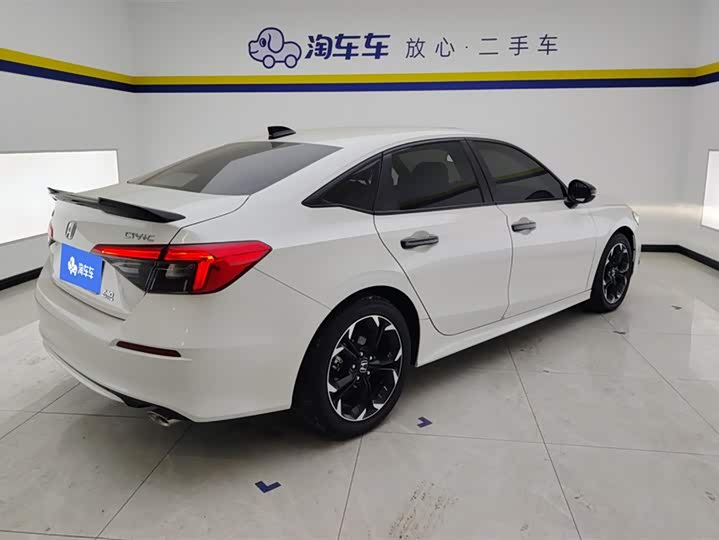 Фото 3 - Honda Civic