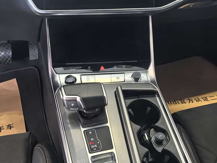 Zdjęcie 8 - Audi A6L