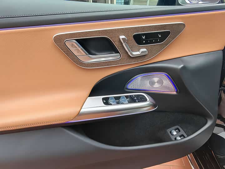 Фото 6 - Mercedes-Benz E-Class Hybrid