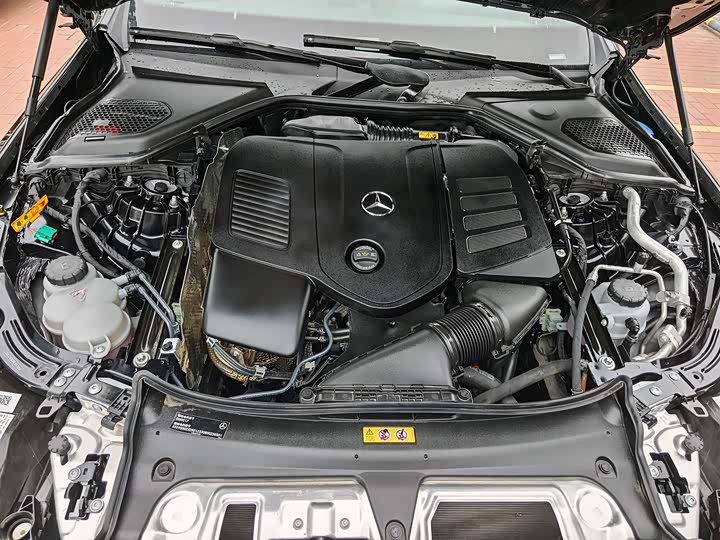 Фото 9 - Mercedes-Benz E-Class Hybrid