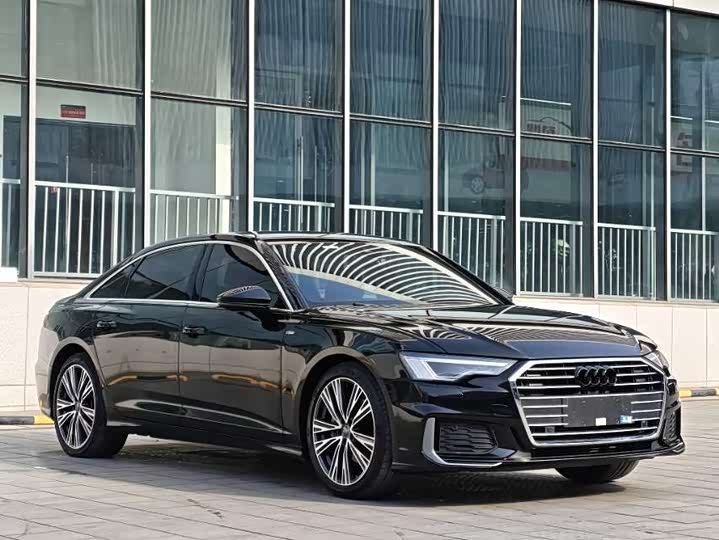 Фото 3 - Audi A6L