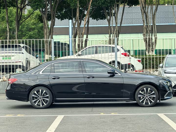 Фото 3 - Mercedes-Benz E-Class Hybrid