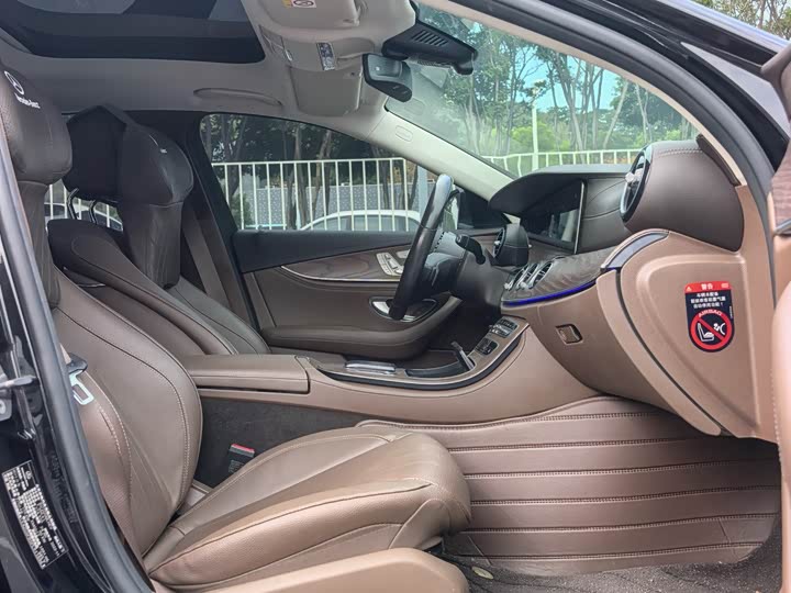 Фото 9 - Mercedes-Benz E-Class Hybrid