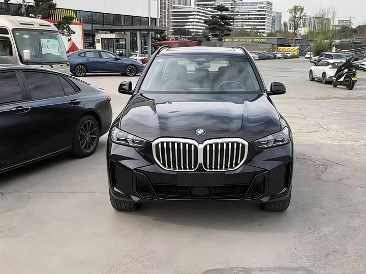 Фото 1 - BMW X5