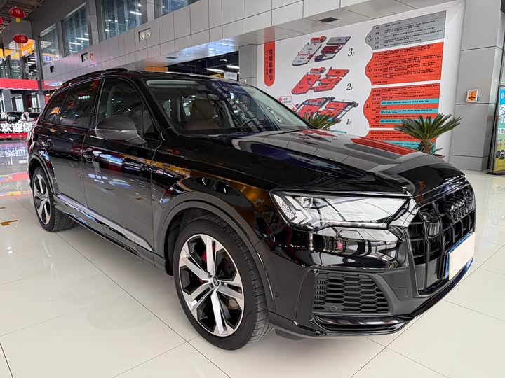 Фото 3 - Audi Q7