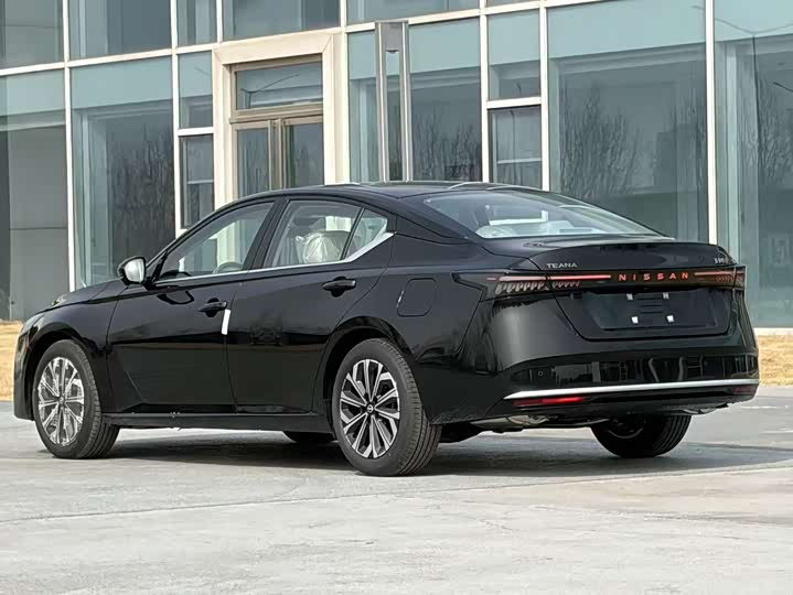 Фото 6 - Nissan Teana