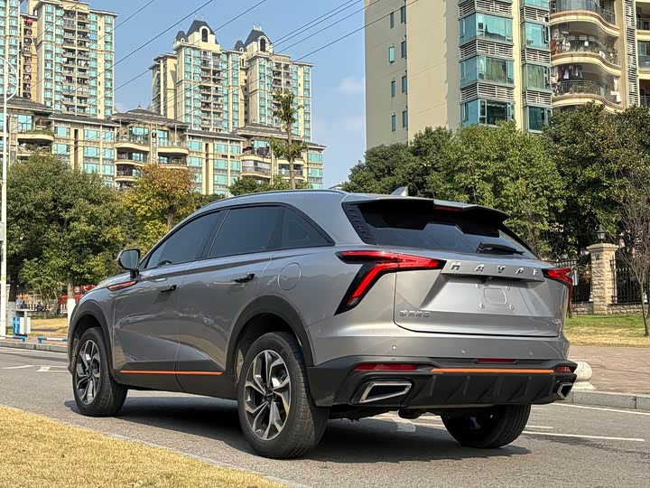 Photo 4 - Haval F7 (Monster)