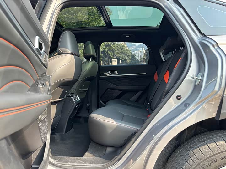 Photo 8 - Haval F7 (Monster)