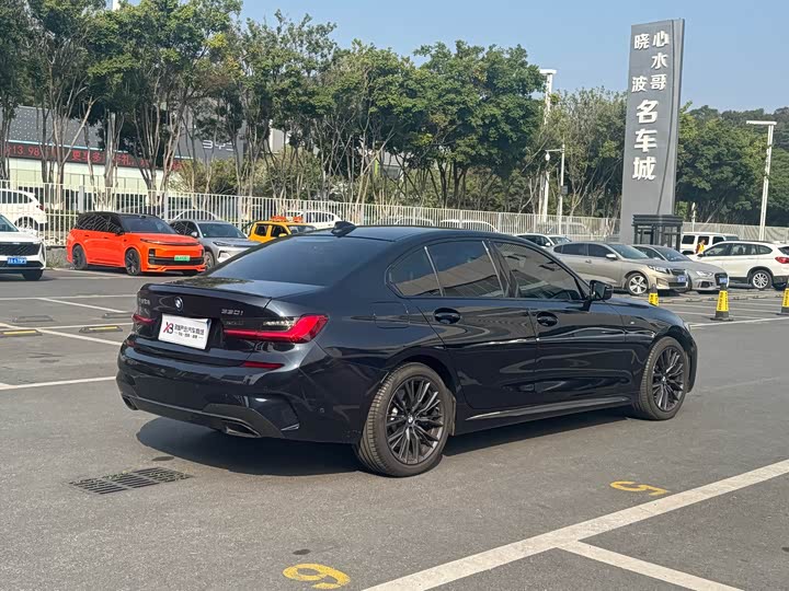 Фото 4 - BMW 3 Series