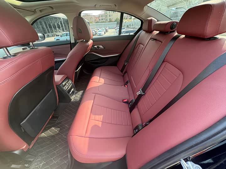 Фото 9 - BMW 3 Series