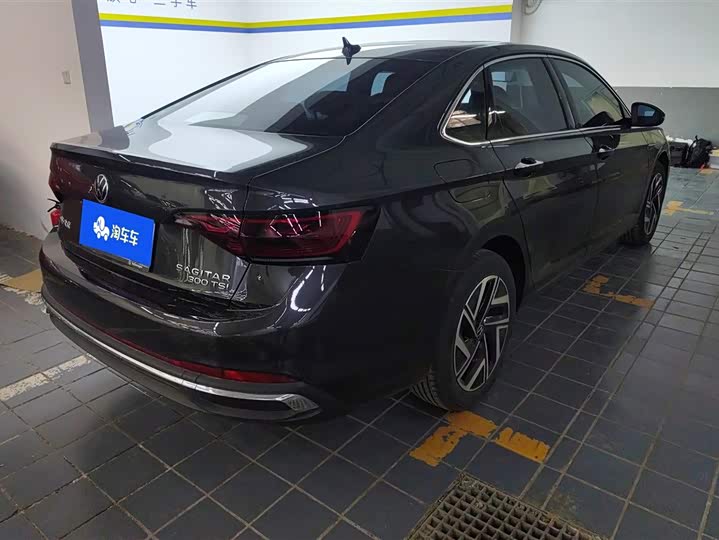 Фото 3 - Volkswagen Sagitar L