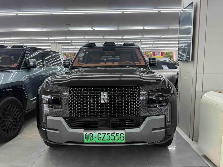 Фото 1 - BYD Yangwang U8