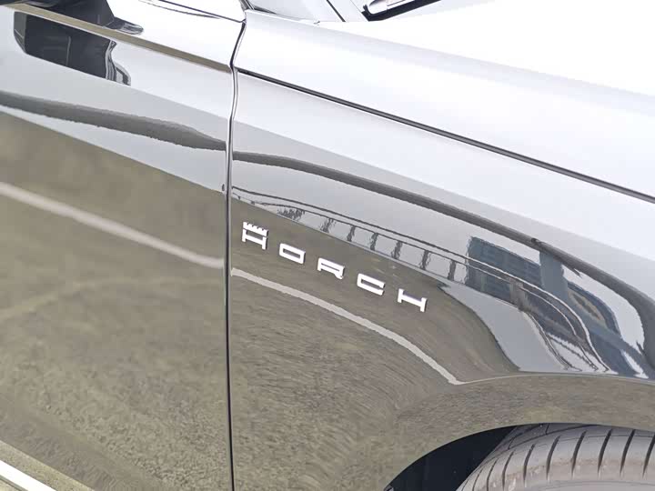 Фото 5 - Audi A8