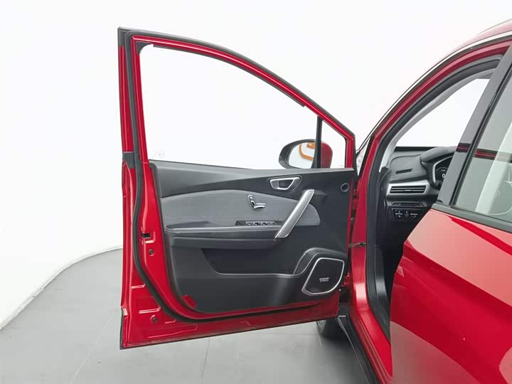 Фото 8 - Beijing EX3