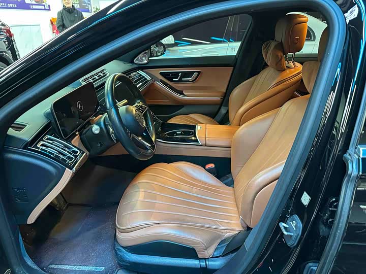 Фото 4 - Mercedes-Benz S-Class