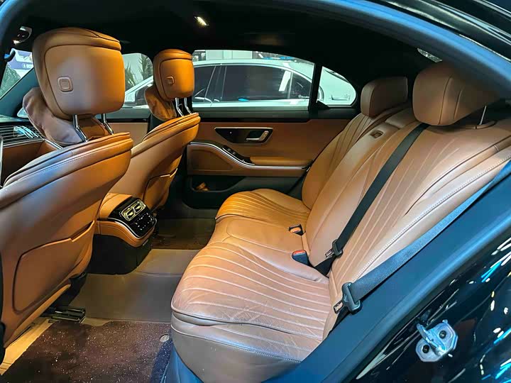 Фото 5 - Mercedes-Benz S-Class