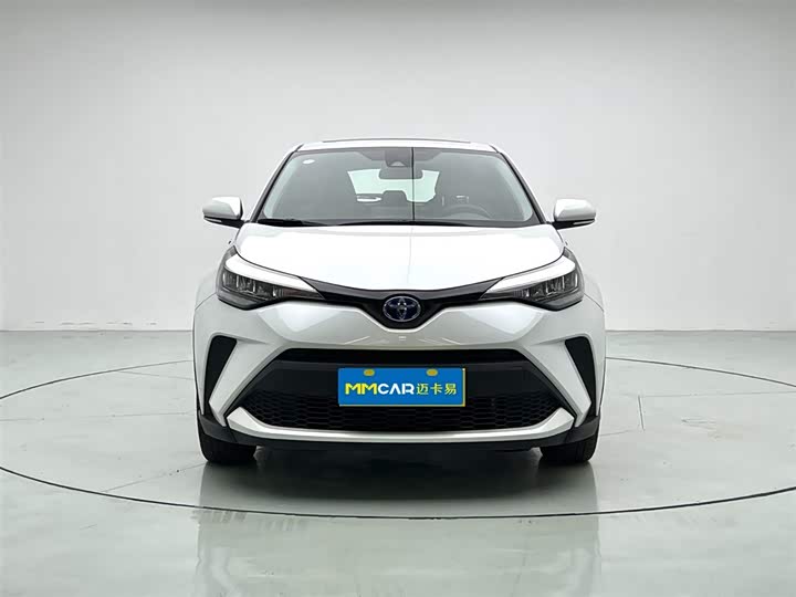 Фото 3 - Toyota C-HR