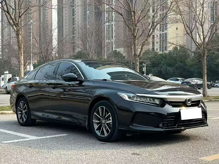 Фото 3 - Honda Inspire