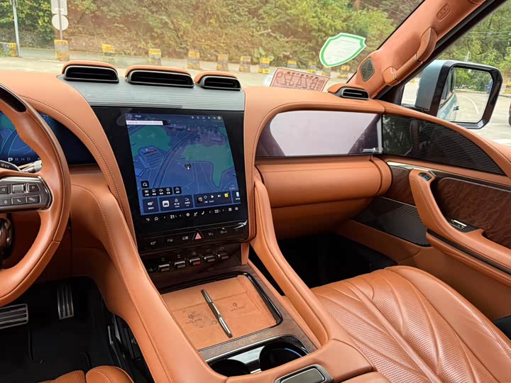 Фото 6 - BYD Yangwang U8