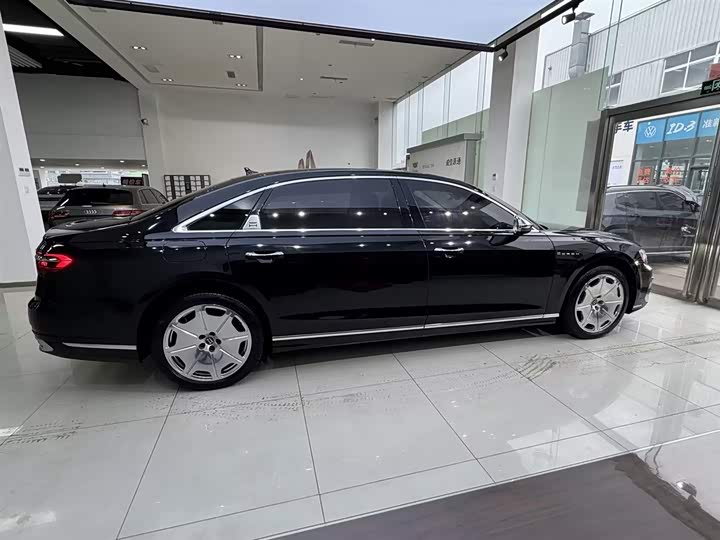 Фото 5 - Audi A8