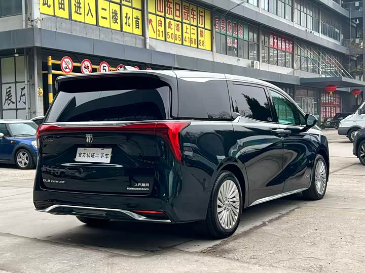 Photo 7 - Buick GL8 Century