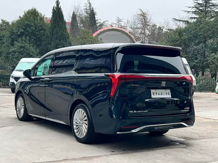 Photo 9 - Buick GL8 Century