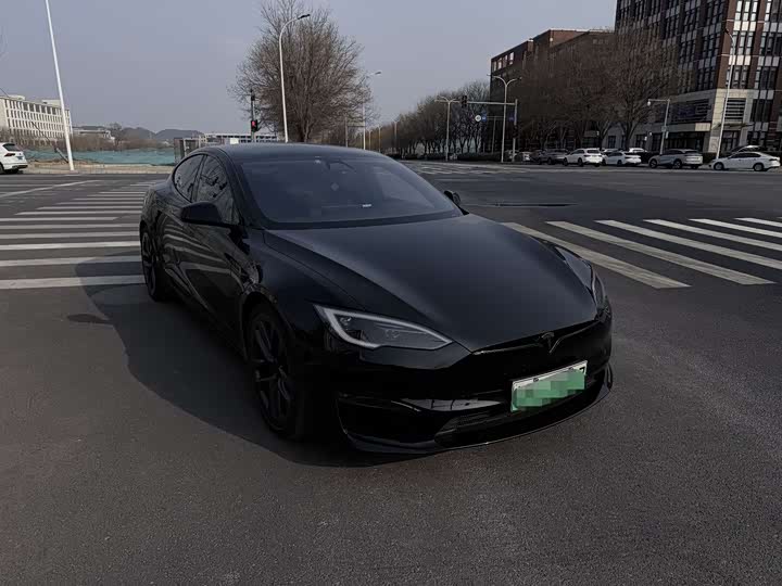 Фото 3 - Tesla Model S