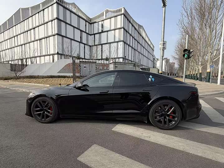 Фото 6 - Tesla Model S