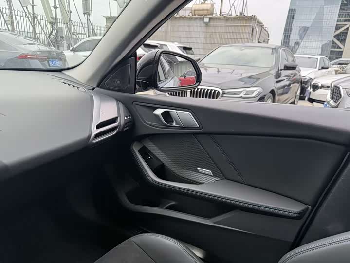 Фото 8 - BMW 2 Series