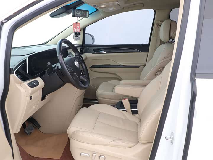 Фото 7 - Buick GL8 ES