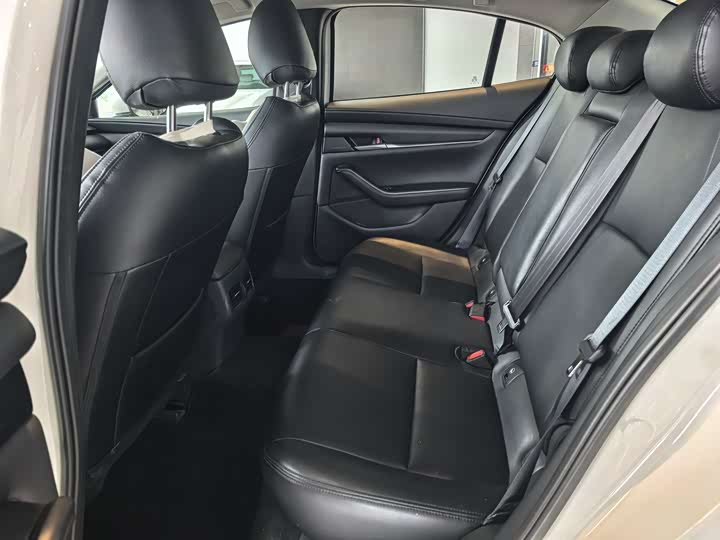 Photo 5 - Mazda 3 (Axela)