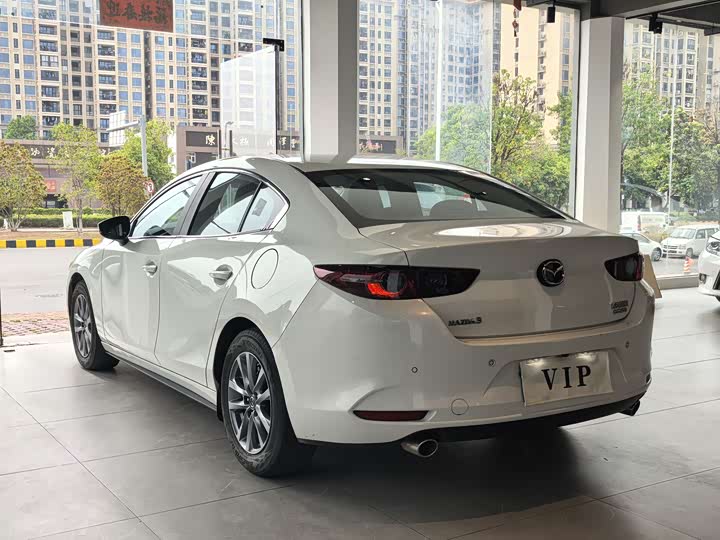 Photo 8 - Mazda 3 (Axela)